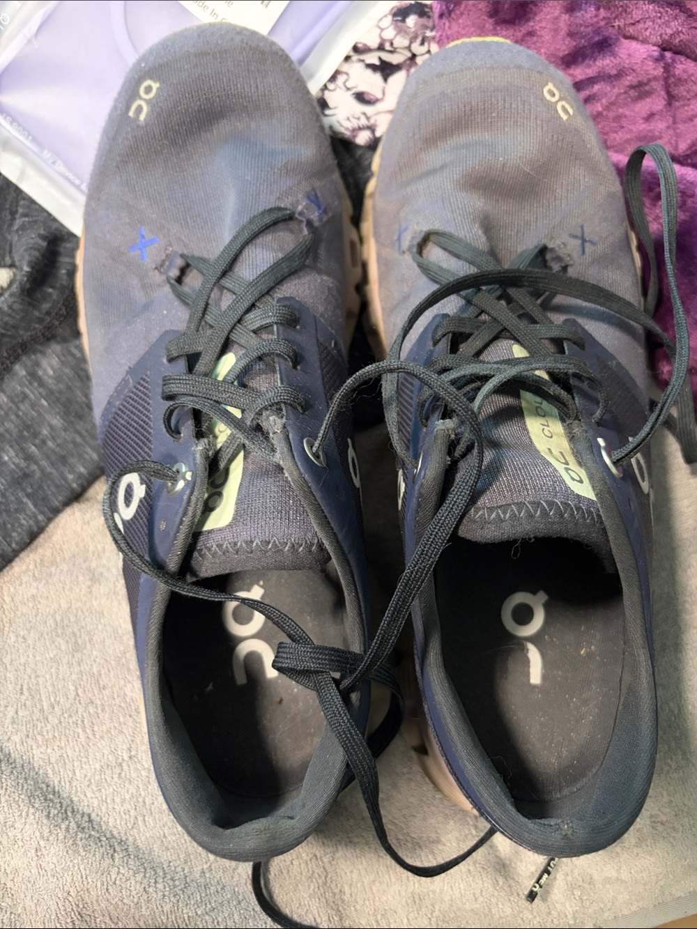 On Cloud women’s sneakers
